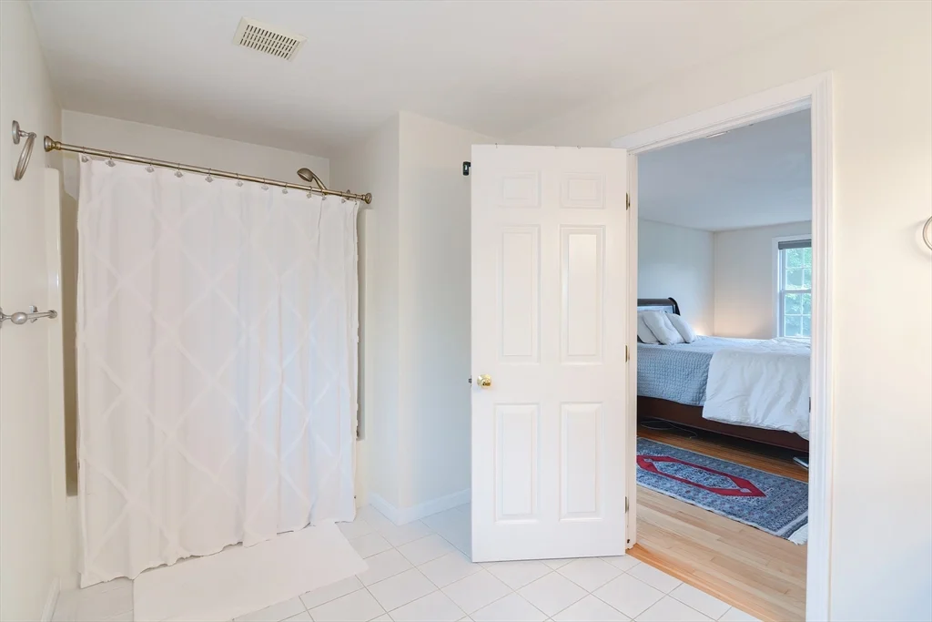 3 bed, 2 bath apartment for rent at 14 Depot St, Upton — photo 26 of 36