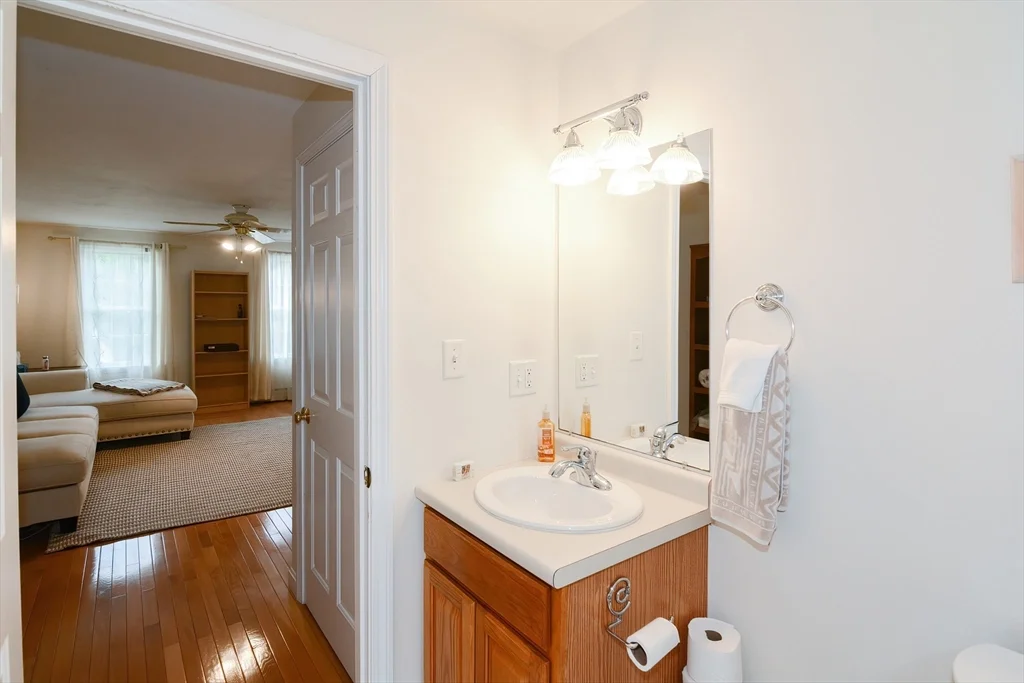 3 bed, 2 bath apartment for rent at 14 Depot St, Upton — photo 18 of 36