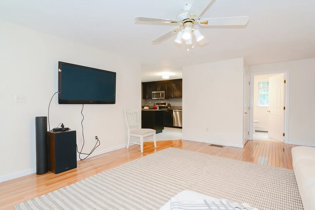3 bed, 2 bath apartment for rent at 14 Depot St, Upton — photo 15 of 36
