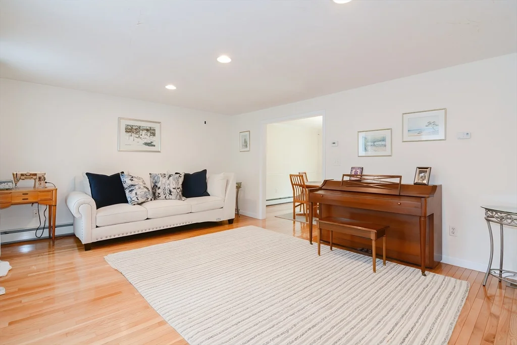 3 bed, 2 bath apartment for rent at 14 Depot St, Upton — photo 10 of 36