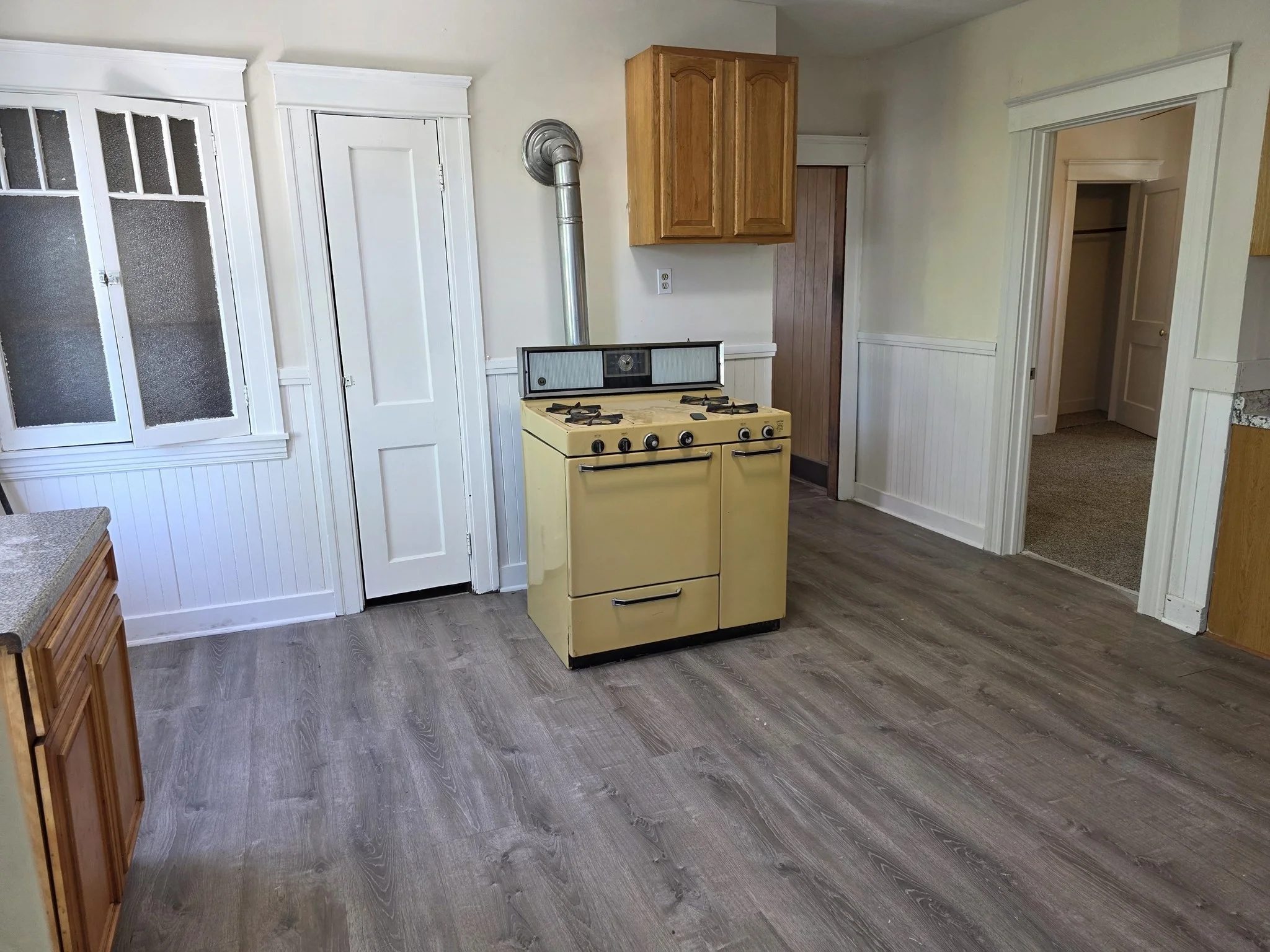 3 bed, 1 bath apartment for rent at 14 Douglas Ct Unit 3rd FL, Worcester — photo 3 of 11