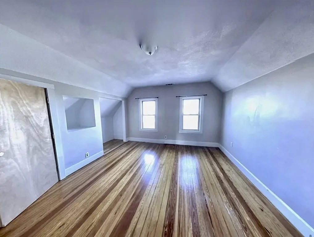5 bed, 2 bath apartment for rent at 14 Dow St Unit 2, West Somerville — photo 9 of 21