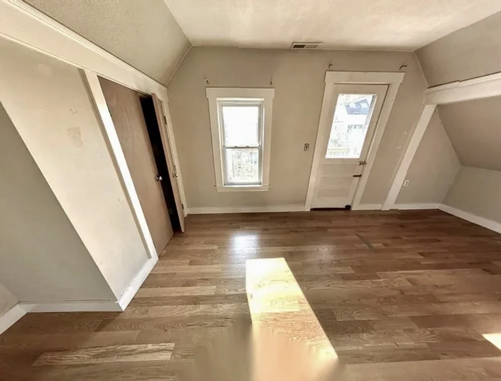 5 bed, 2 bath apartment for rent at 14 Dow St Unit 2, West Somerville — photo 12 of 21