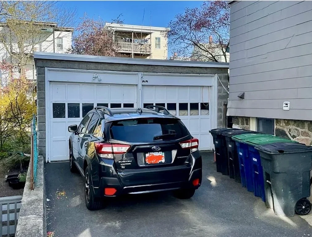 5 bed, 2 bath apartment for rent at 14 Dow St Unit 2, West Somerville — photo 19 of 21