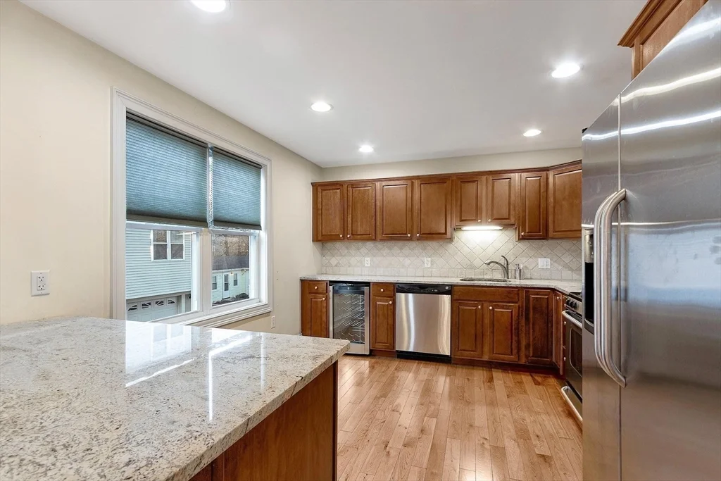 3 bed, 2 bath apartment for rent at 14 Downer Ct Unit 14, Dorchester — photo 2 of 14