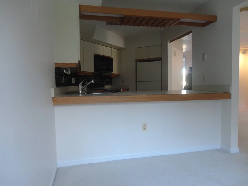 2 bed, 2 bath apartment for rent at 14 Drake Cir Unit 14, Walpole — photo 6 of 21