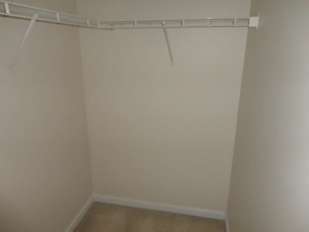 2 bed, 2 bath apartment for rent at 14 Drake Cir Unit 14, Walpole — photo 17 of 21