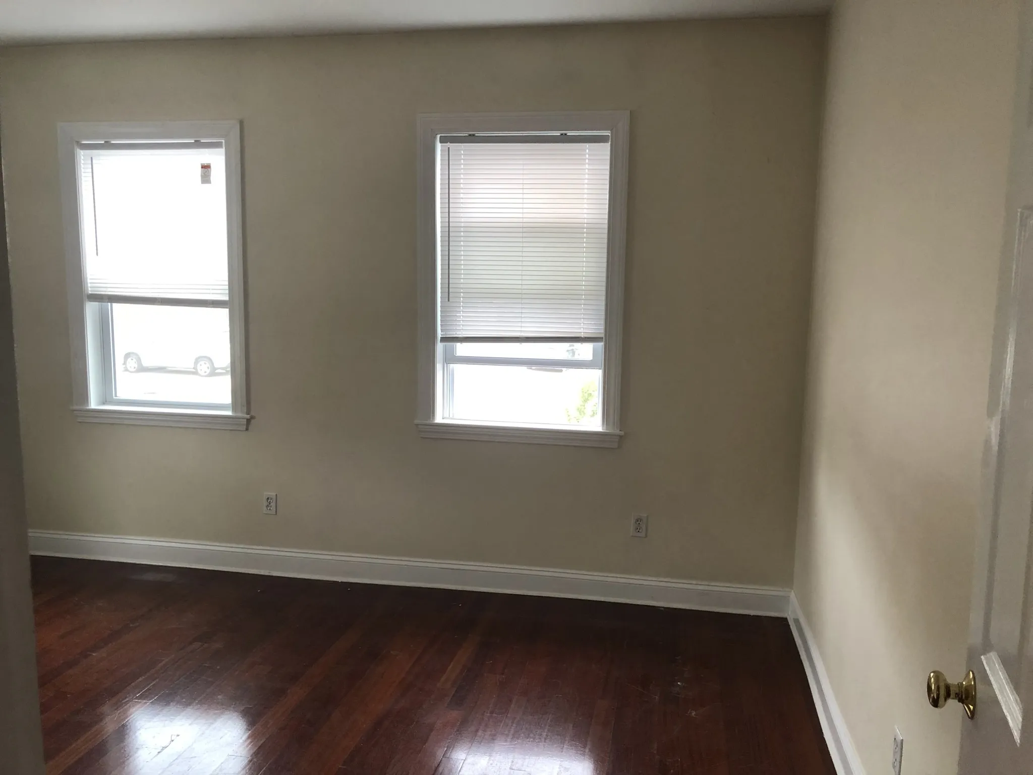 4 bed, 2 bath apartment for rent at 14 Duval St Unit 1, Allston — photo 1 of 6