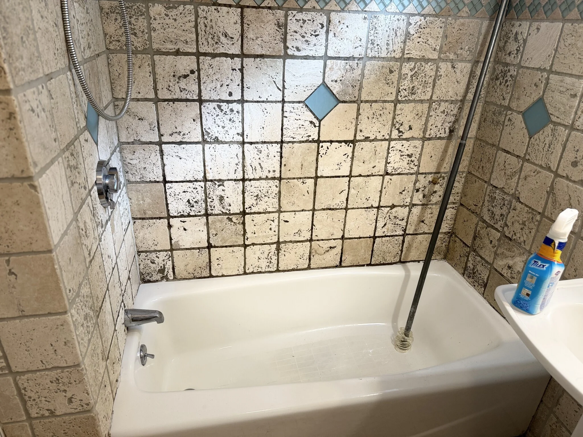 1 bed, 1 bath apartment for rent at 14 Duval St Unit 3, Allston — photo 5 of 7