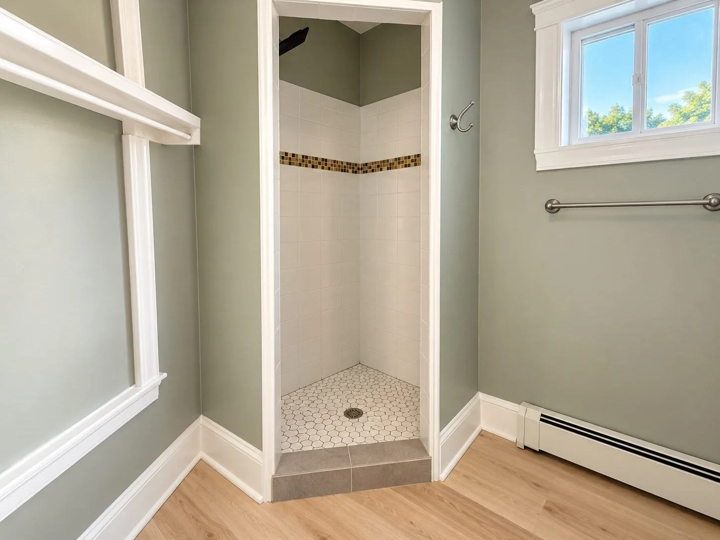 3 bed, 2 bath apartment for rent at 14 Dyer St Unit PH, Dorchester — photo 9 of 15