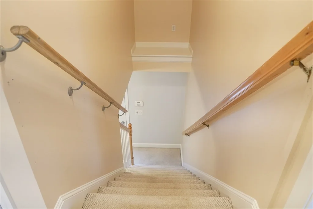 3 bed, 2 bath apartment for rent at 14 Eastern Ave, Riverside — photo 9 of 14