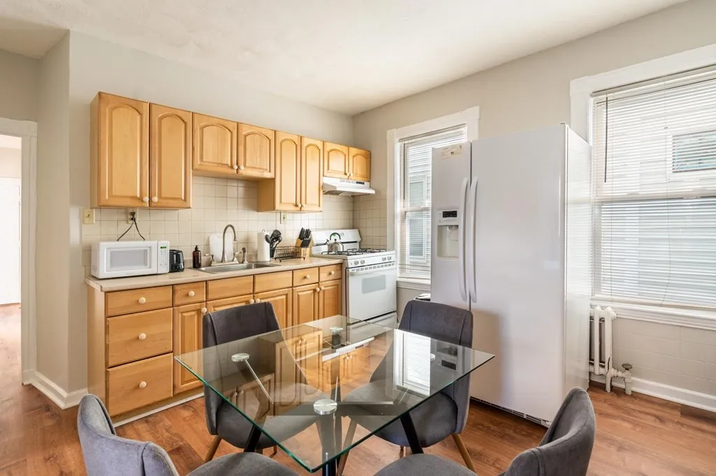 3 bed, 1 bath apartment for rent at 14 Elder St Unit 1, Dorchester — photo 1 of 10