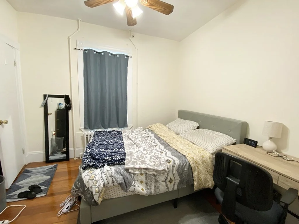 3 bed, 1 bath apartment for rent at 14 Elder St Unit 2, Dorchester — photo 5 of 8