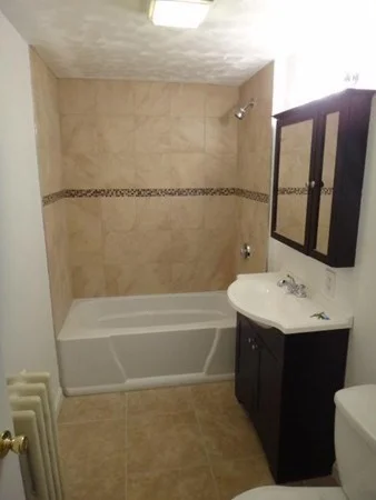 3 bed, 1 bath apartment for rent at 14 Elder St Unit 3, Boston — photo 10 of 11