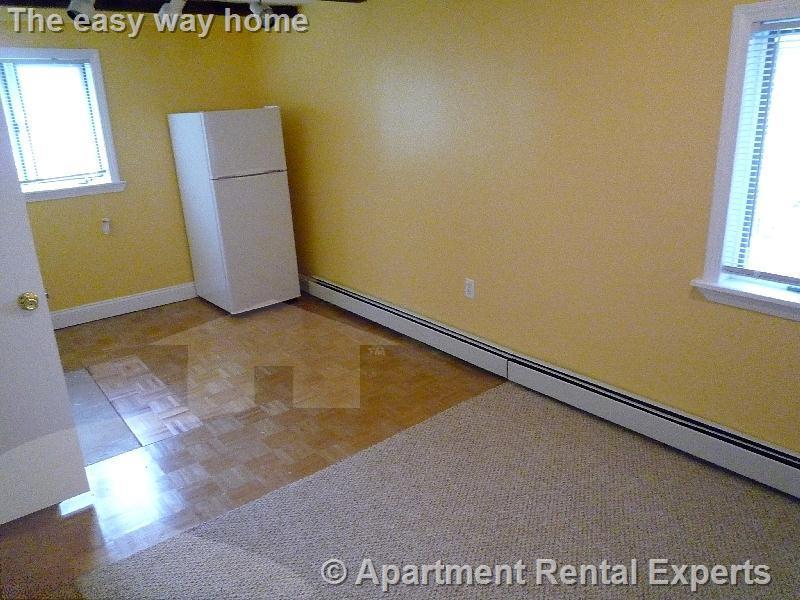 4 bed, 2 bath apartment for rent at 14 Everett St, Union Square — photo 2 of 10