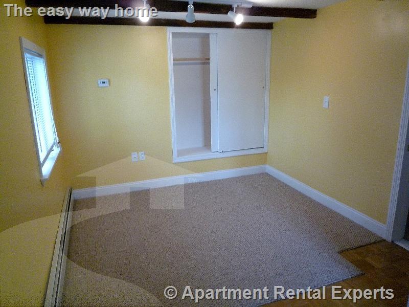 4 bed, 2 bath apartment for rent at 14 Everett St, Union Square — photo 3 of 10
