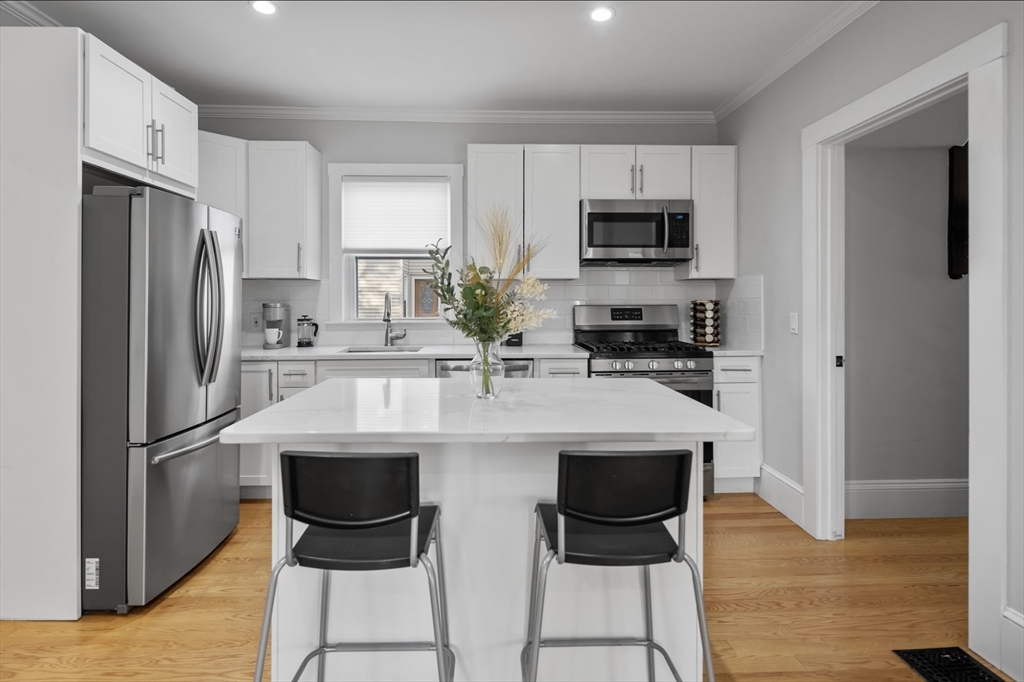 1 bed, 1 bath apartment for rent at 14 Everett St Unit 1, Medford — photo 7 of 14