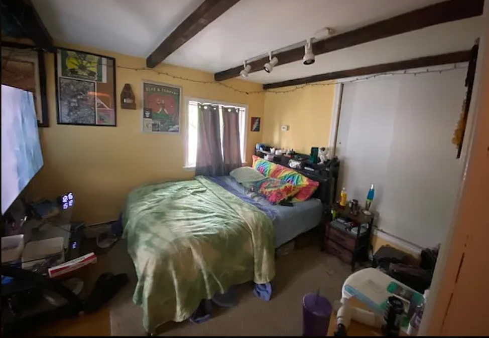 4 bed, 2 bath apartment for rent at 14 Everett St Unit 1, Ward Two — photo 4 of 8