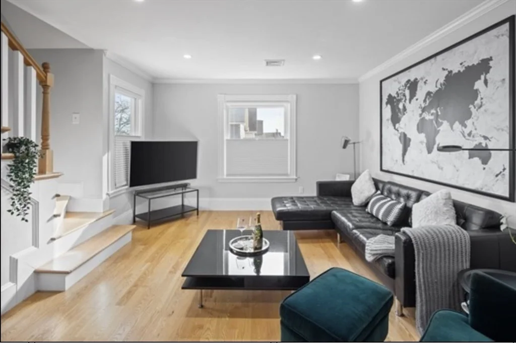 3 bed, 1 bath apartment for rent at 14 Everett St Unit 2, Tufts University — photo 13 of 24