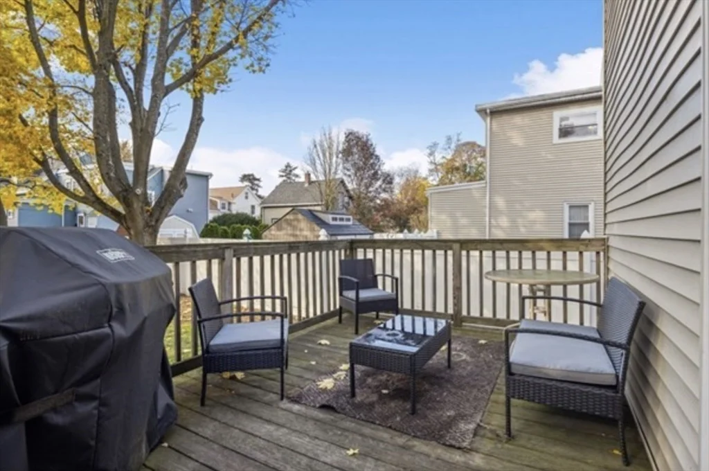 3 bed, 1 bath apartment for rent at 14 Everett St Unit 2, Tufts University — photo 22 of 24