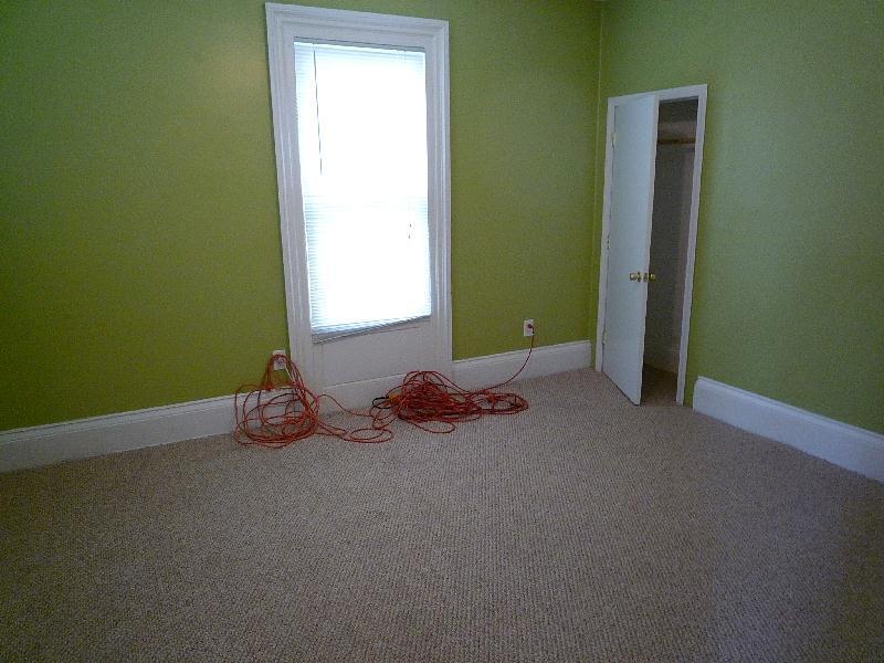 4 bed, 2 bath apartment for rent at 14 Everett St Unit 2, Ward Two — photo 6 of 10