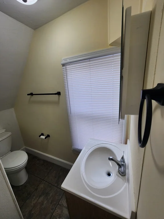 2 bed, 1 bath apartment for rent at 14 Everett Unit 2, Middleboro — photo 14 of 18