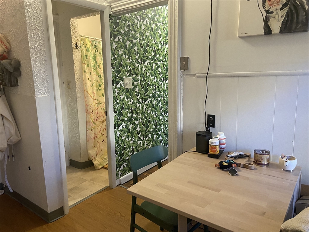1 bed, 1 bath apartment for rent at 14 Evergreen Sq Unit 1FL, Spring Hill — photo 4 of 10