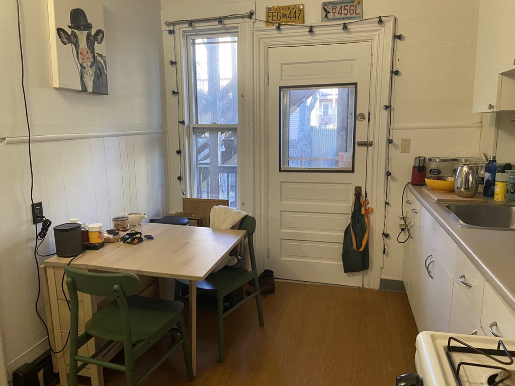 1 bed, 1 bath apartment for rent at 14 Evergreen Sq Unit 1FL, Spring Hill — photo 3 of 10