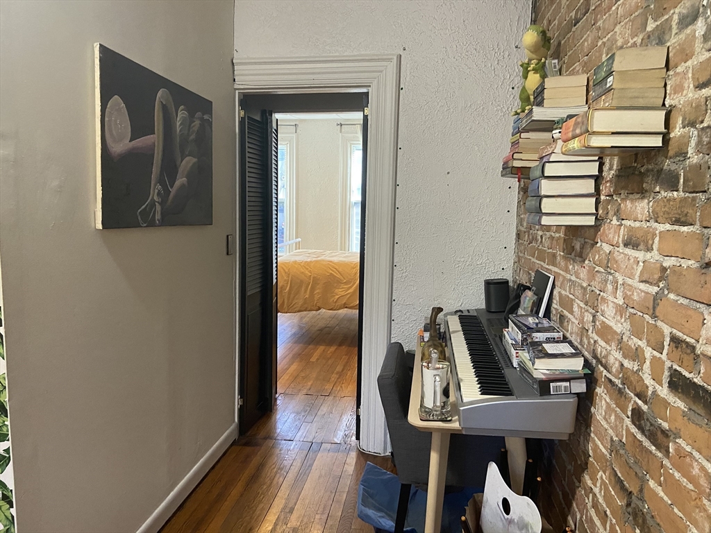 1 bed, 1 bath apartment for rent at 14 Evergreen Sq Unit 1FL, Spring Hill — photo 8 of 10