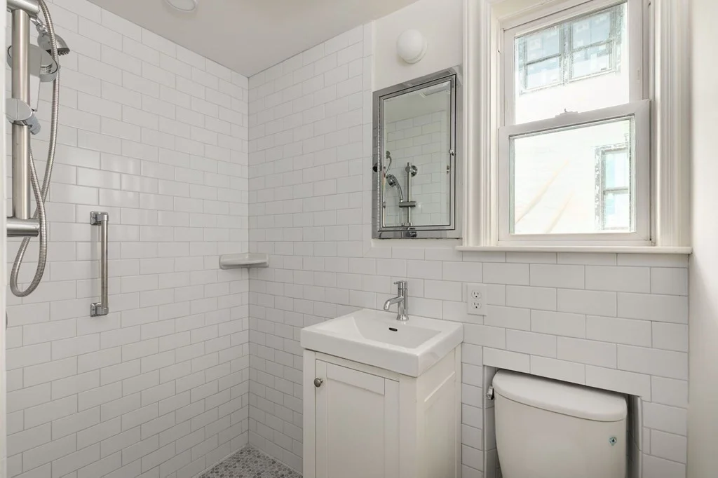 1 bed, 1 bath apartment for rent at 14 Evergreen Unit 1, Winter Hill — photo 14 of 22