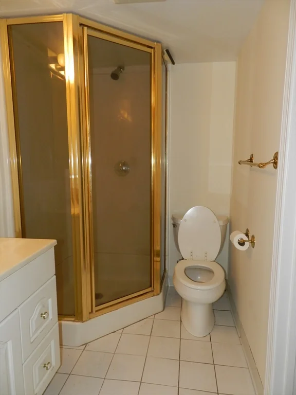 2 bed, 2 bath apartment for rent at 14 Fairmont St Unit 1, Cambridgeport — photo 7 of 13