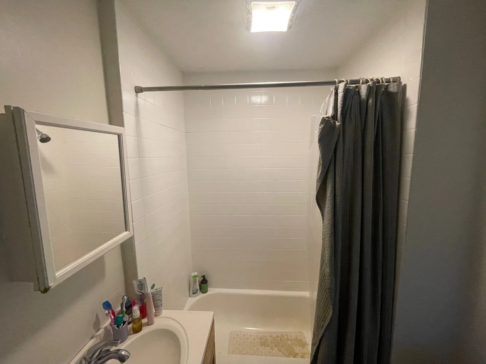 5 bed, 1 bath apartment for rent at 14 Fairmount St Unit 1, Medford — photo 8 of 20