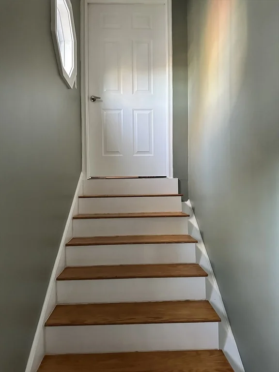 4 bed, 3 bath apartment for rent at 14 Fairview Rd, Lynnfield — photo 24 of 40