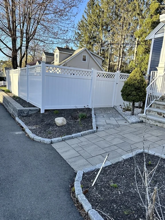 4 bed, 3 bath apartment for rent at 14 Fairview Rd, Lynnfield — photo 3 of 40