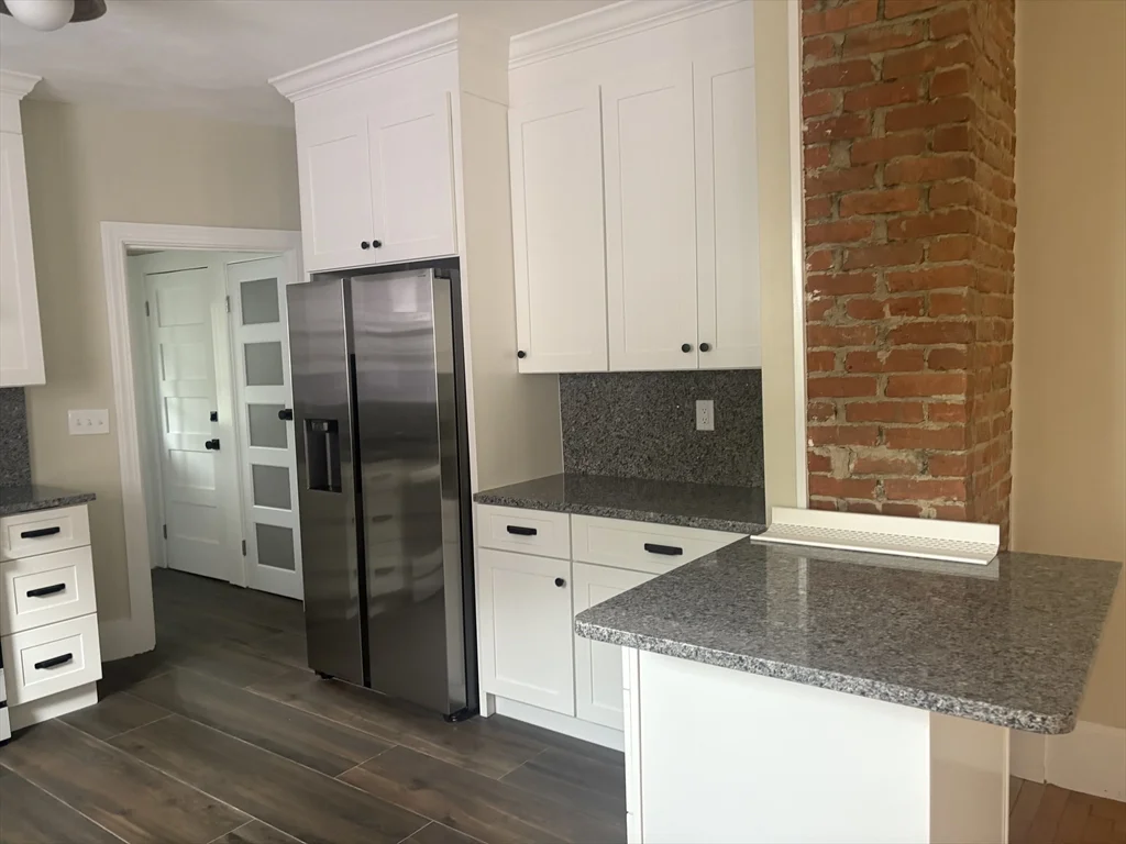 2 bed, 2 bath apartment for rent at 14 Fairview Unit 1, Roslindale — photo 4 of 24