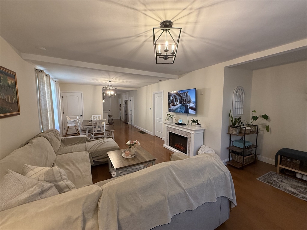 3 bed, 1 bath apartment for rent at 14 Fleming Unit 14, Andover — photo 5 of 21