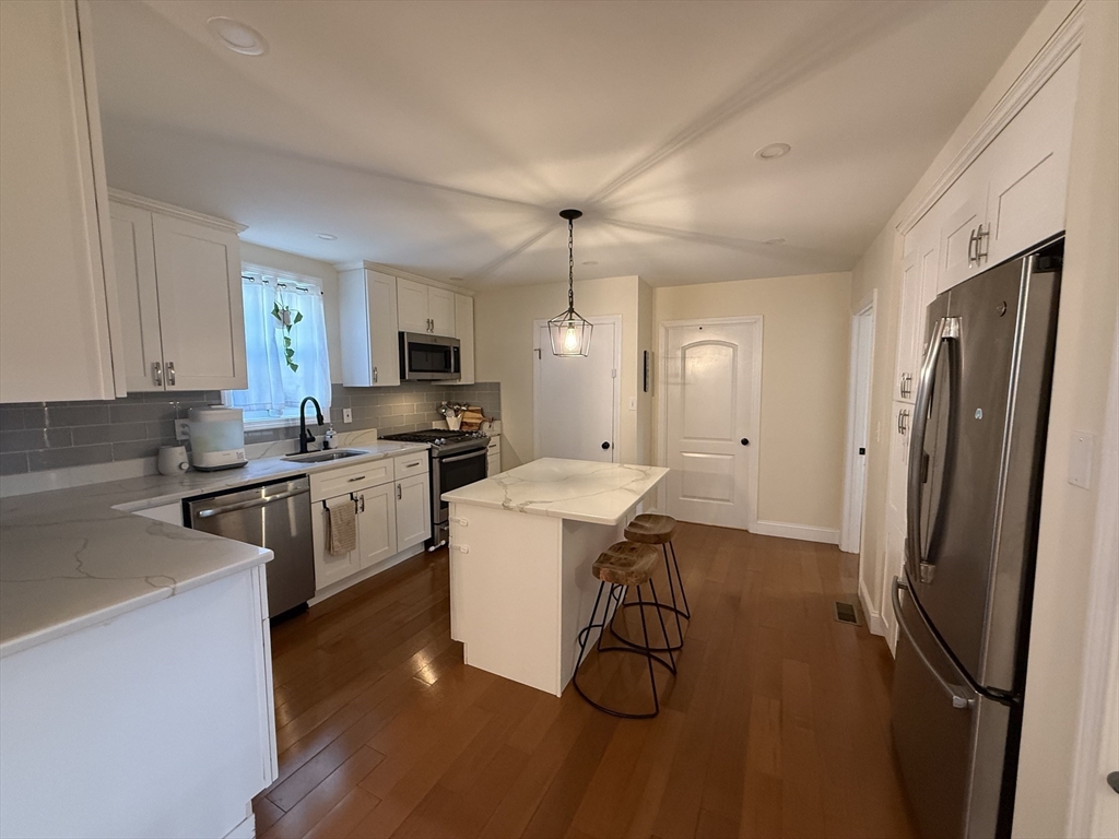 3 bed, 1 bath apartment for rent at 14 Fleming Unit 14, Andover — photo 10 of 21