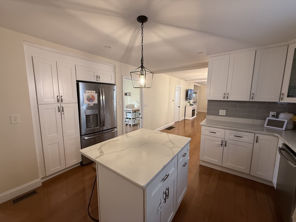 3 bed, 1 bath apartment for rent at 14 Fleming Unit 14, Andover — photo 12 of 21