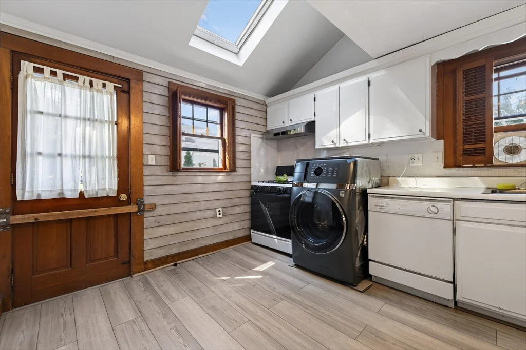 3 bed, 1 bath apartment for rent at 14 Flint Ave, East Somerville — photo 5 of 15