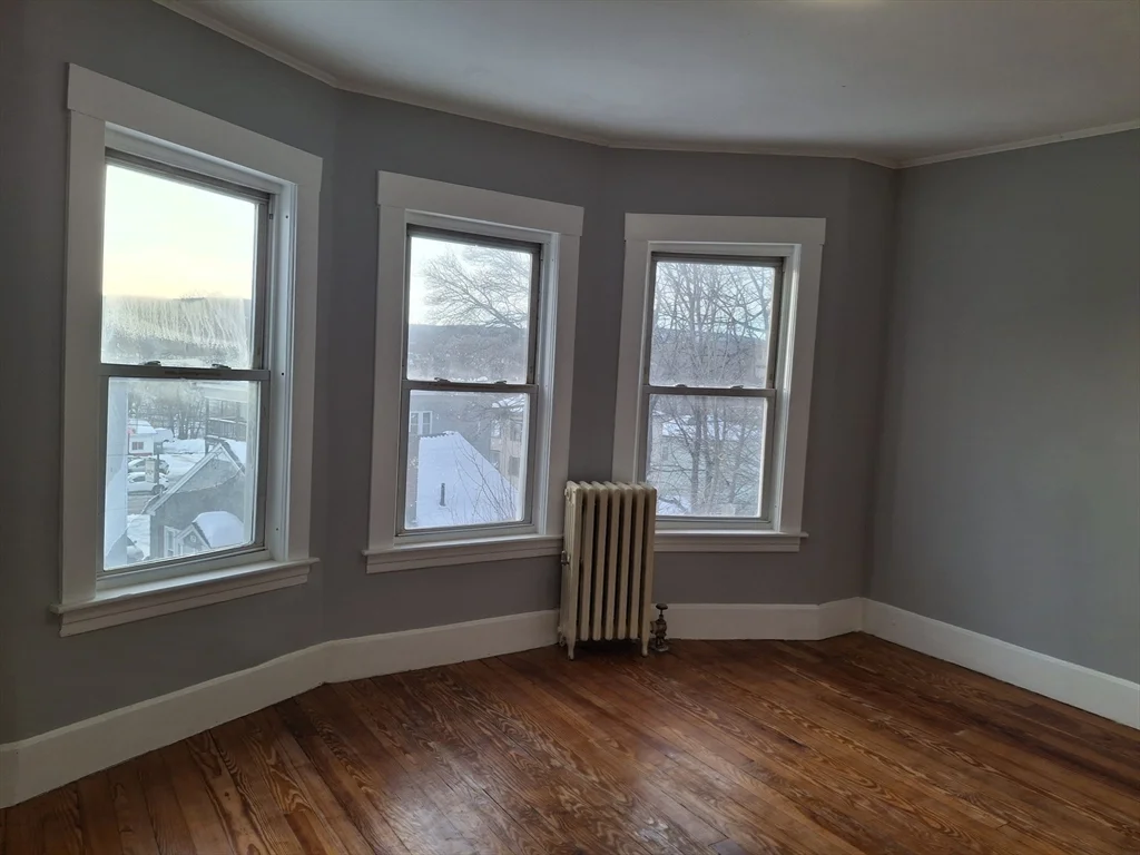 3 bed, 1 bath apartment for rent at 14 Florence St Unit 2, Leominster — photo 7 of 19