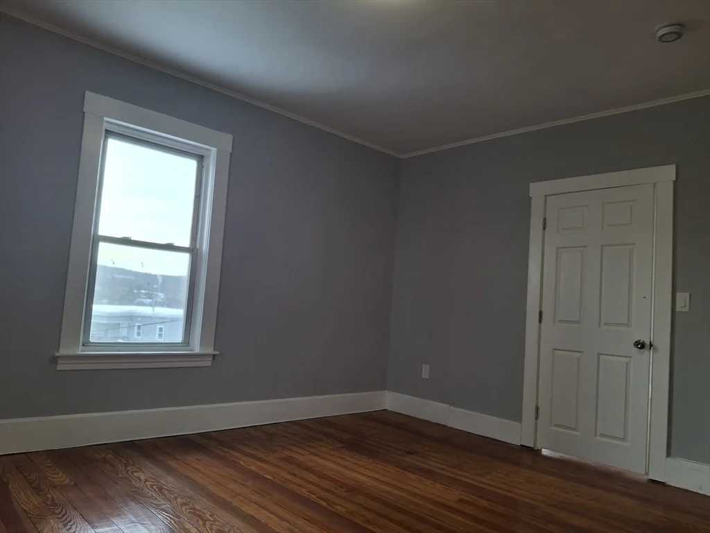 3 bed, 1 bath apartment for rent at 14 Florence St Unit 2, Leominster — photo 9 of 19