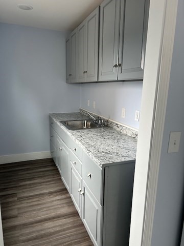 4 bed, 1 bath apartment for rent at 14 Florence St Unit 2, Providence — photo 6 of 25