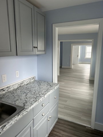 4 bed, 1 bath apartment for rent at 14 Florence St Unit 2, Providence — photo 7 of 25