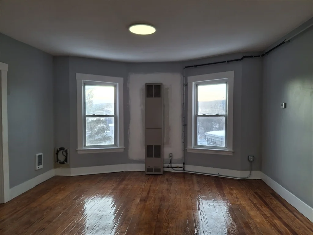 2 bed, 1 bath apartment for rent at 14 Florence St Unit 3, Leominster — photo 8 of 14