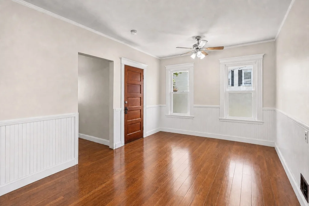 3 bed, 1 bath apartment for rent at 14 Forest Ave Unit 2, Salem — photo 2 of 11
