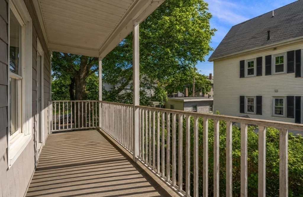 3 bed, 1 bath apartment for rent at 14 Forest Ave Unit 2, Salem — photo 9 of 11