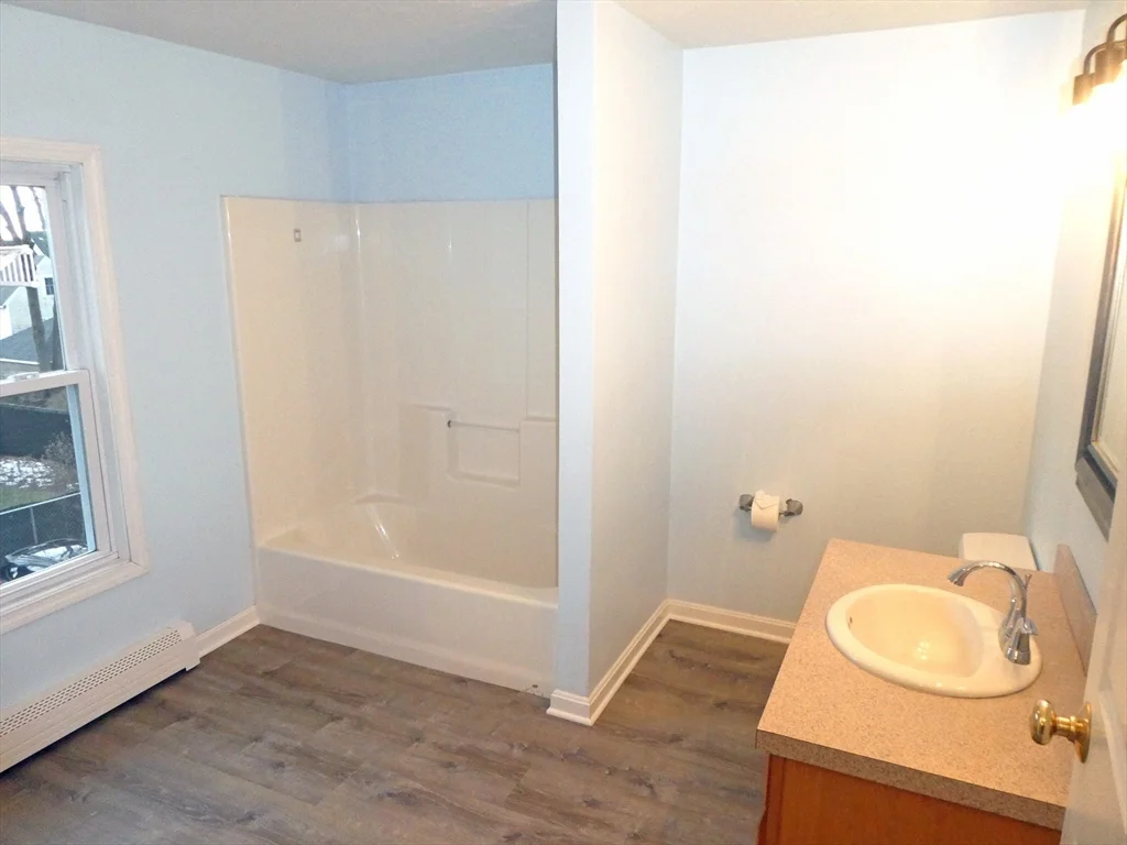 3 bed, 1 bath apartment for rent at 14 Forest St Unit 2, Middleboro — photo 13 of 22