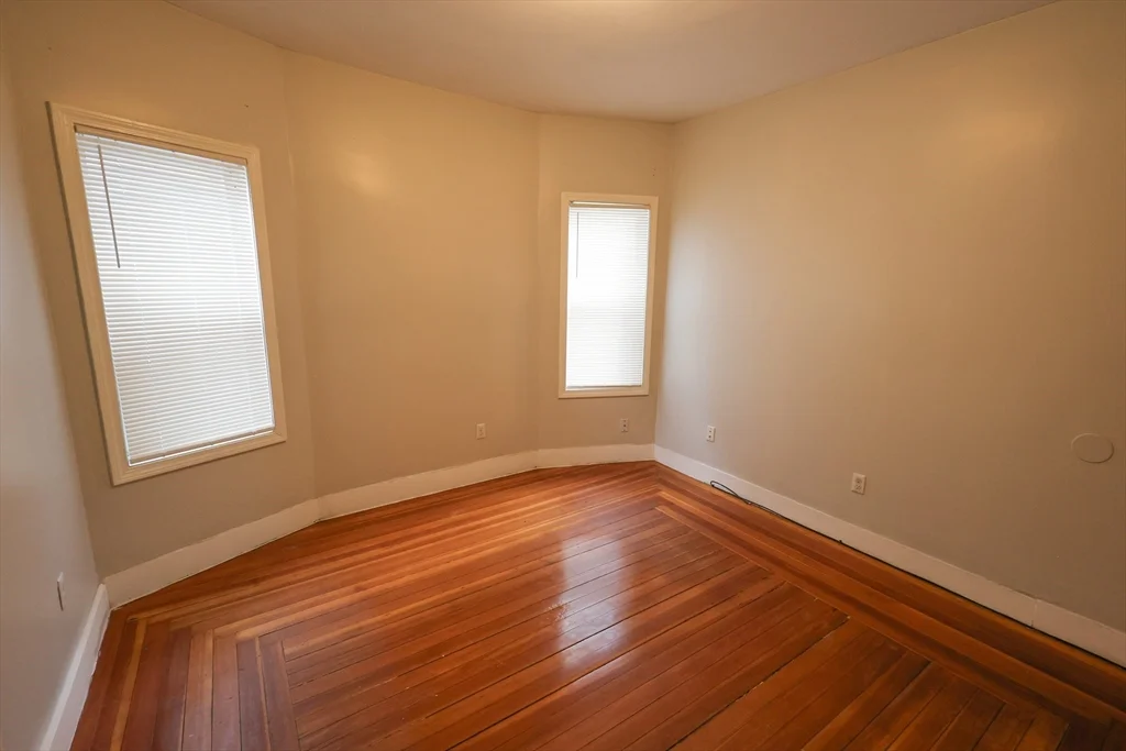 4 bed, 1 bath apartment for rent at 14 Fowler St Unit 2, Dorchester — photo 14 of 14
