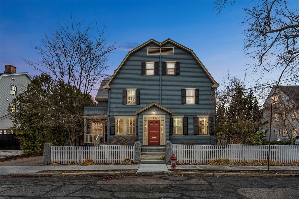 4 bed, 2 bath apartment for rent at 14 Francis Ave Unit 14, Cambridge — photo 1 of 27
