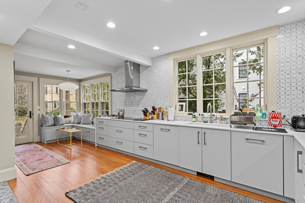 4 bed, 2 bath apartment for rent at 14 Francis Ave Unit 14, Cambridge — photo 12 of 27